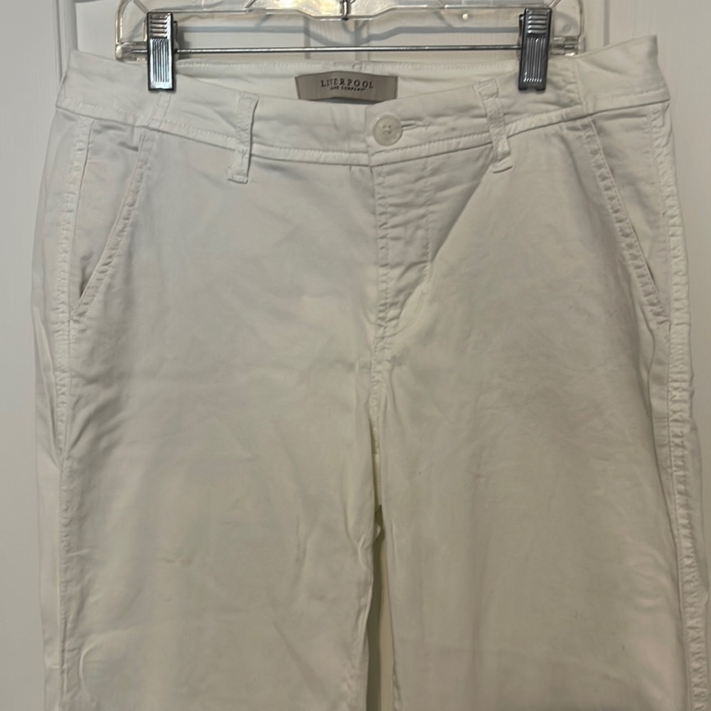 Liverpool Jean Company white chino pants